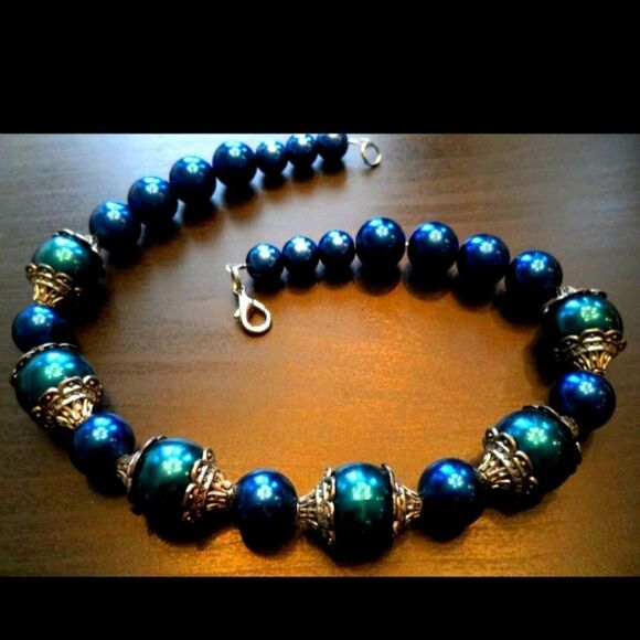 STUNNING VINTAGE ESTATE CHUNKY BLUE BEADED 19" NECKLACE - Picture 1 of 1